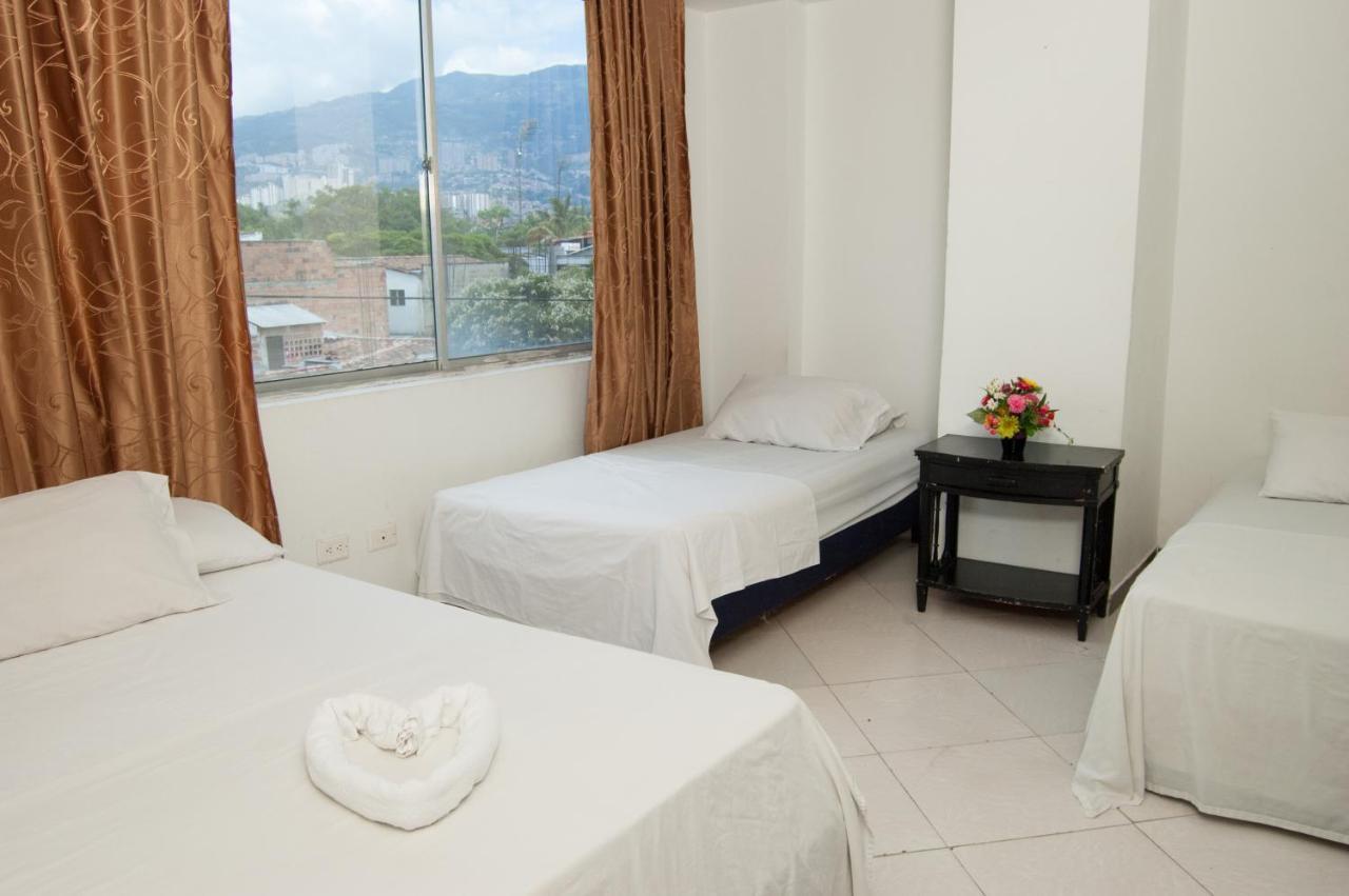 Hotel Recuerdos Del Estadio Medellin Exterior photo